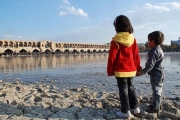 15 آبان آب در زاینده رود جاری می شود
